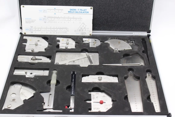 Набор шаблонов измерительных в упаковочном чемодане с калибровкой