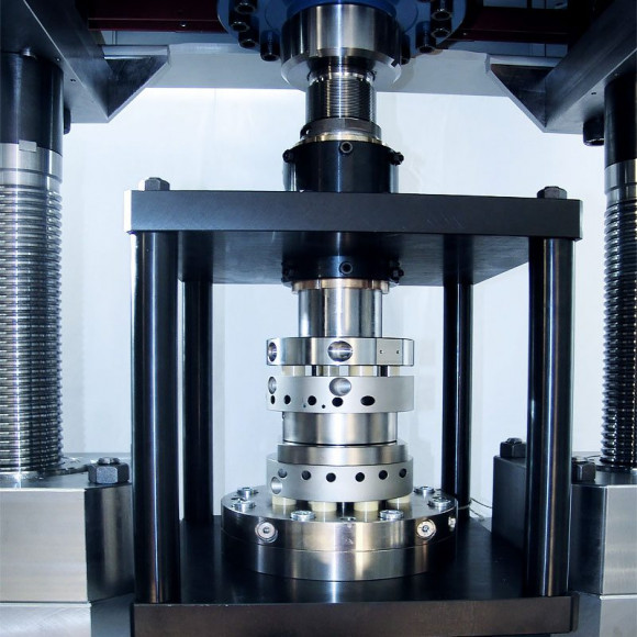 Магнитно-резонансная машина RUMUL Testronic 700 kH